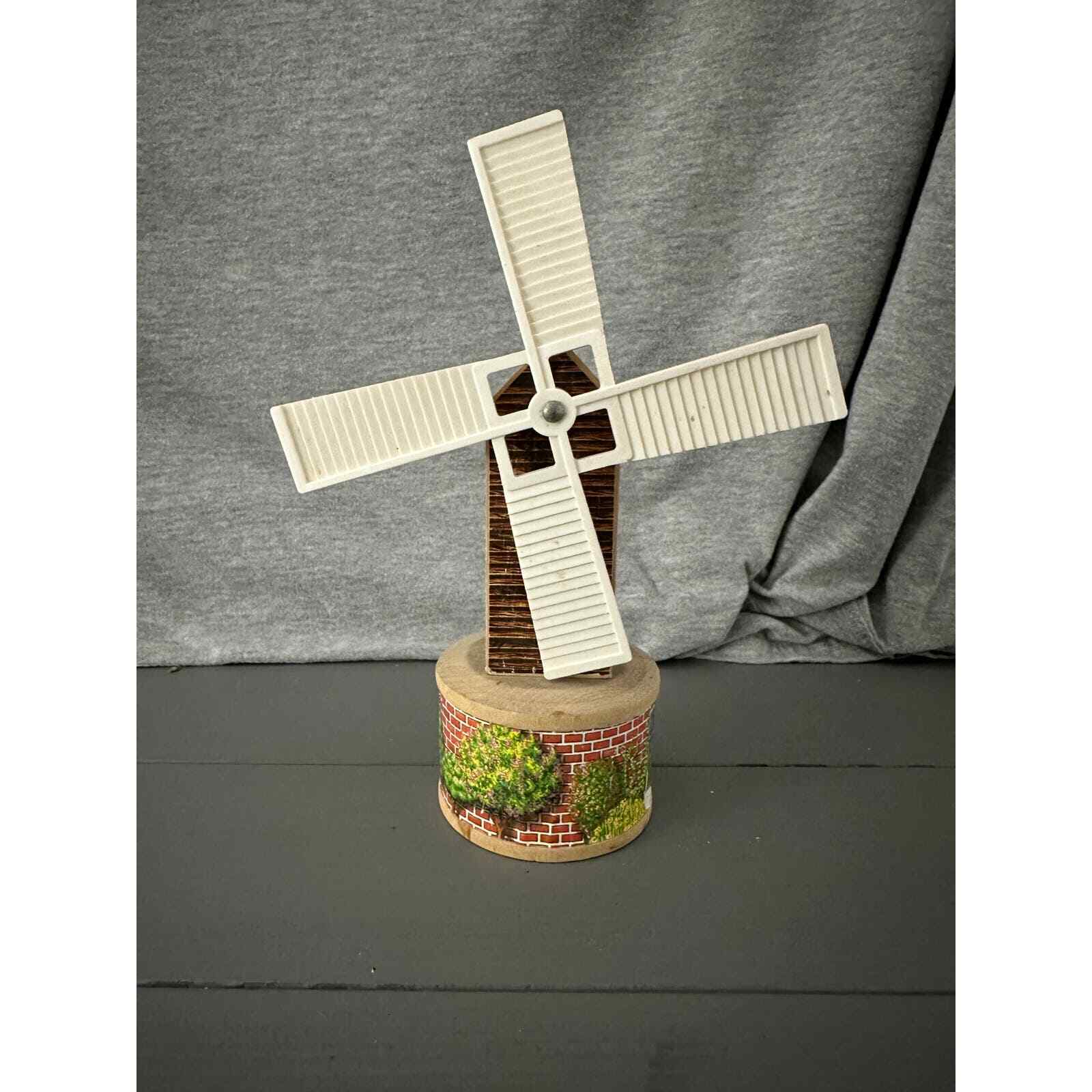 1996 Thomas & Friends Wooden Railway Windmill Train Track Set VG