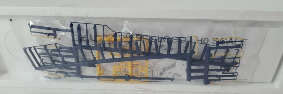 Atlas HO GE U23B Locomotive CSX #3270 - Image 4 of 4