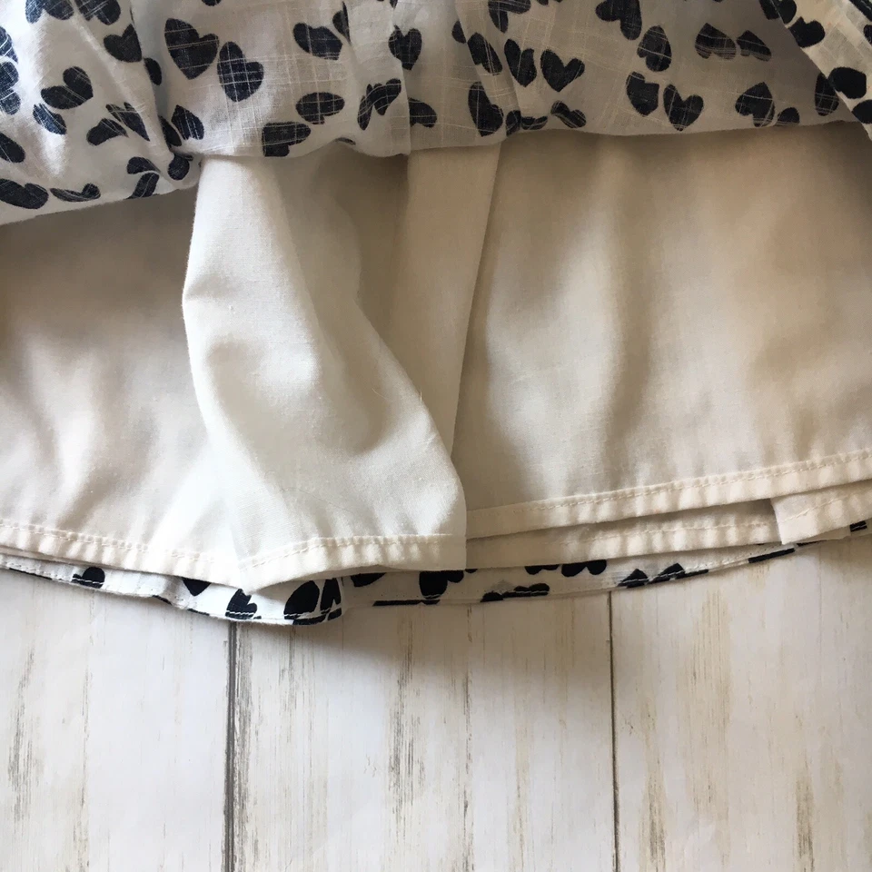 Falda Crewcuts Niñas Talla 4-5 Blanca y Negra Estampado Corazón Estilo B0040 Foto 3 de 4