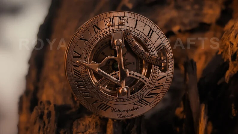 Vintage Nautical Magnetic Sundial Brass Compass - Timeless Navigation