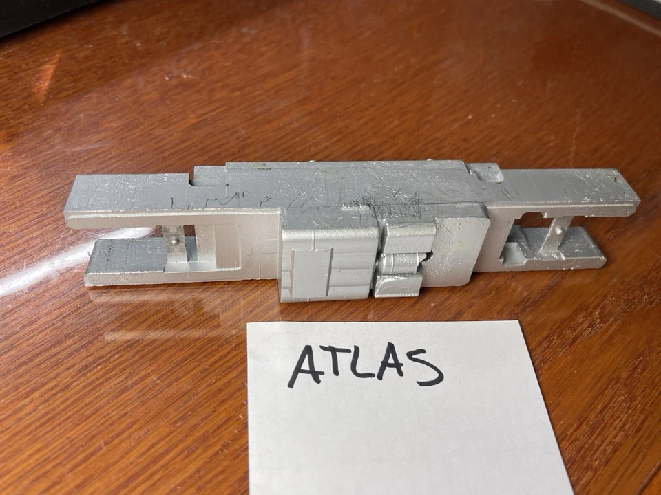 ATLAS DIECAST DIESEL CHASSIS FRAME / WEIGHT ONLY - Image 2 of 4