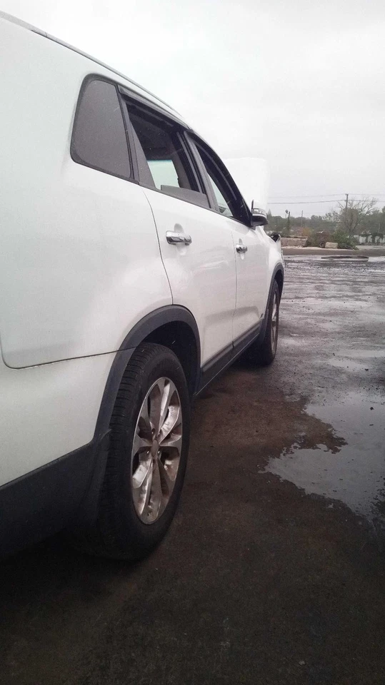 Brazo de control inferior inferior delantero izquierdo usado se adapta a: Kia Sorento 2015 delantero izquierdo Foto 4 de 4