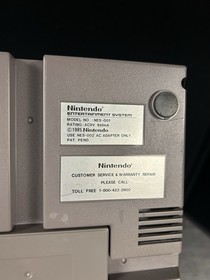 Nintendo NES Original Console Bundle Controller , Games