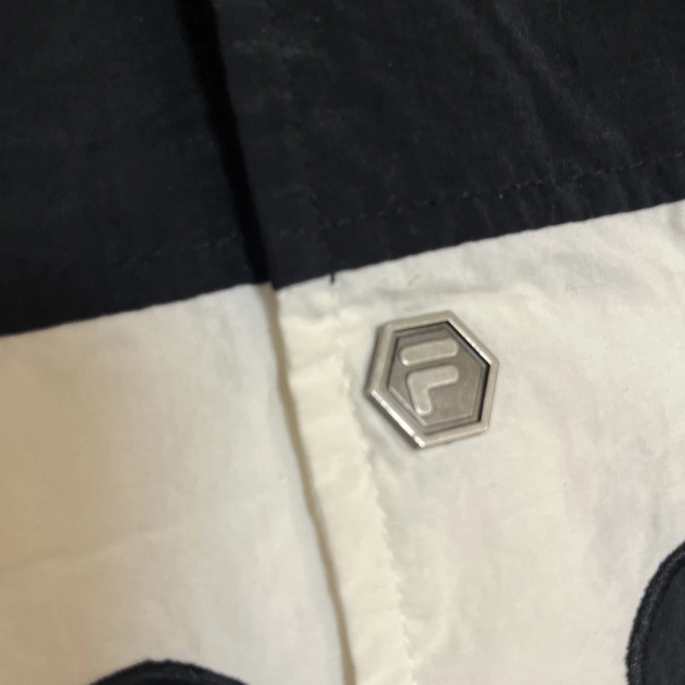 复古 Fila Spellout 风衣夹克纽扣尺寸 XXL — 第 3/4 张图片