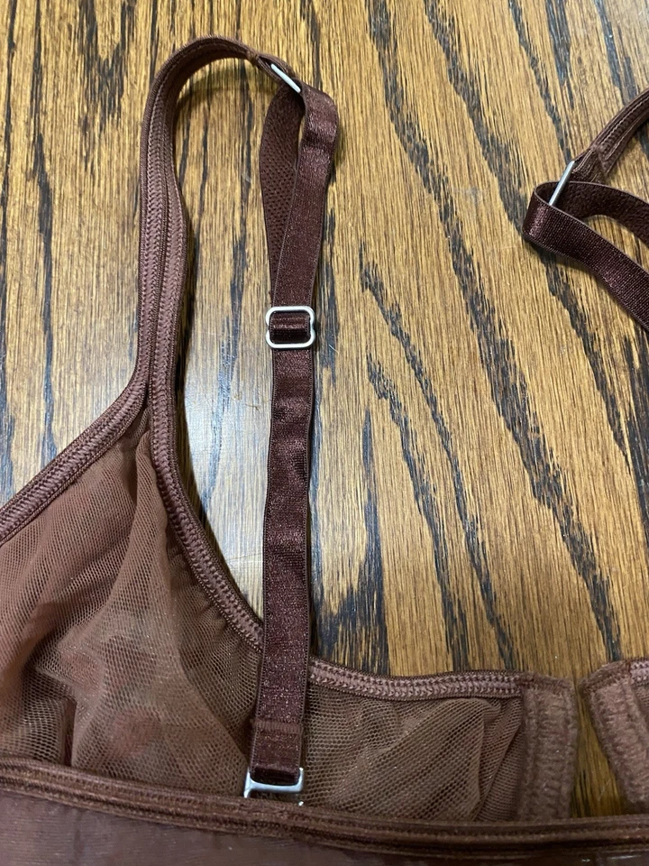 Victoria's Secret Precioso Sexy Sujetador Moca con Aros 38D Floral Transparente Cierre Frontal Foto 4 de 4