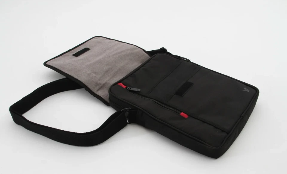V7 TD21BLK Premium Messenger Bag for 10.1-Inch Tablet, iPad Air & iPad *NEW - Image 2 of 4