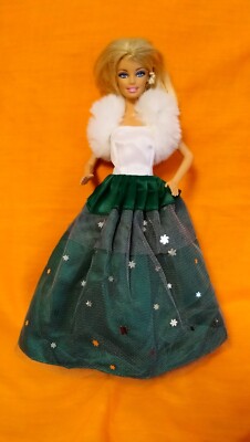 Barbie Puppen Kleid Weihnachten Grün Weiß Sterne Winter Prinzessin Ballkleid K36