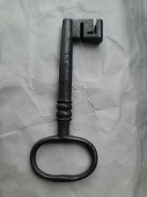 1800s Very Unusual Guard Shape Skeleton Key  Antique Metal Key!