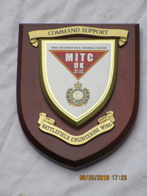 Wappen:Battlefield Engineering Wing,Command Support,Mine Information & Training