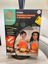 MasterChef Jr Knife Cutting Board Set Real Cutting Tools 15 Kids Baking Recipes