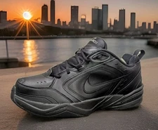 Mens Nike Air Monarch IV Walking Shoes Sz 10.5 4E Extra Wide Used Black Leather