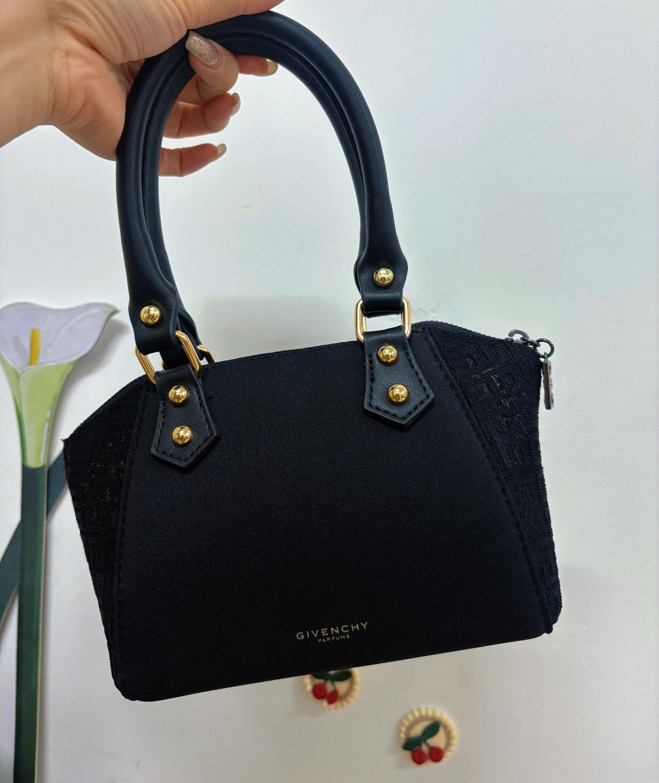 Converted Givenchy Makeup Cosmetic Bag Top Handle withNovelty GWP Bag thumbnail 2