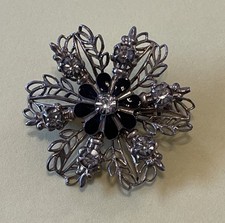 Vintage Rhinestone Filigree Floral Brooch Silver Tone 1940s 1950s Black Accents