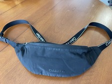 Riñonera negra Calvin Klein para mujer