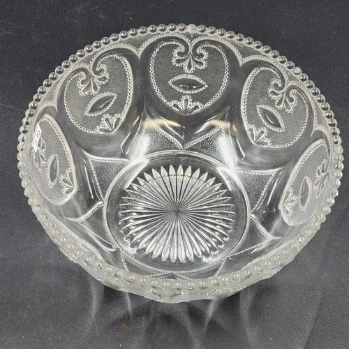 Serving Bowl by Dugan Glass Jeweled Heart Beaded Edge 8.5"x3.5" Clear Sandwich - Picture 2 of 8