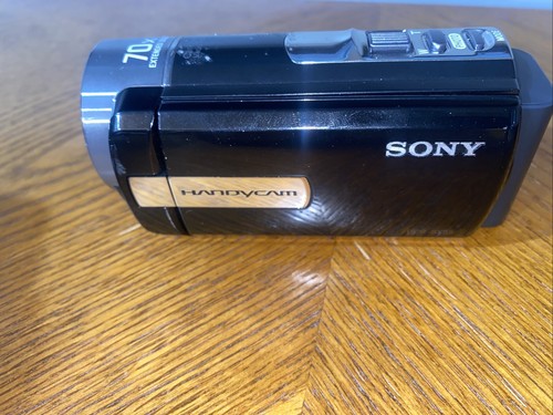 Sony DCR-SX85 Handycam Camcorder - Silver, 16GB Flash, 70x Zoom, 3" Touch LCD With Carl Zeiss Lens & SteadyShot