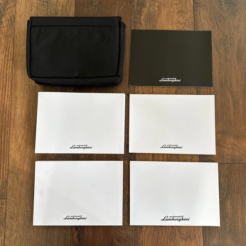 Como nuevo Lamborghini URUS 2021 manual del propietario conjunto manual con estuche OEM Foto 2 de 2