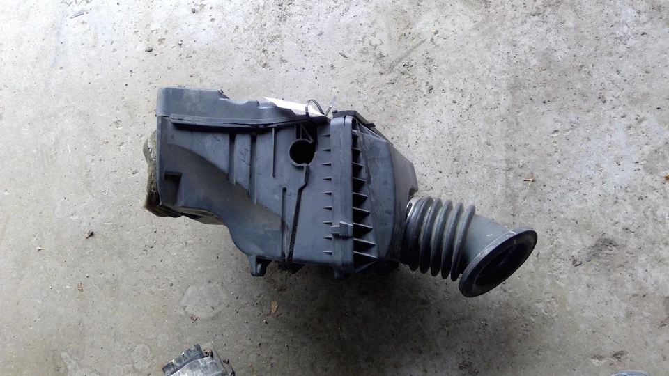 Used Air Cleaner Assembly fits: 2000 Buick Regal 3.1 Grade A — 第 2/4 张图片