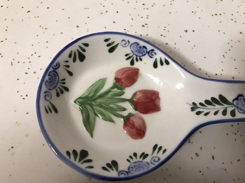 "Reposacuchara de tulipán rojo azul Delft/diseño elevado para colgar en la pared pintado a mano 9""" - Imagen 6 de 9