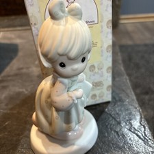 Precious Moments Who's Gonna wypełni Twoje buty pudełkiem!