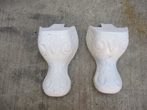 Antique Victorian Cast Iron Bath Tub Feet Ornate Filigree "V"  - Set of 2 (G)