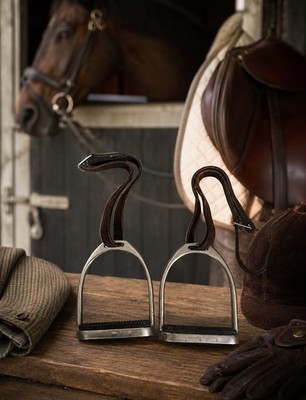 Stubben Stainless Steel Stirrup Irons with Stirrup Leathers, English Equestrian