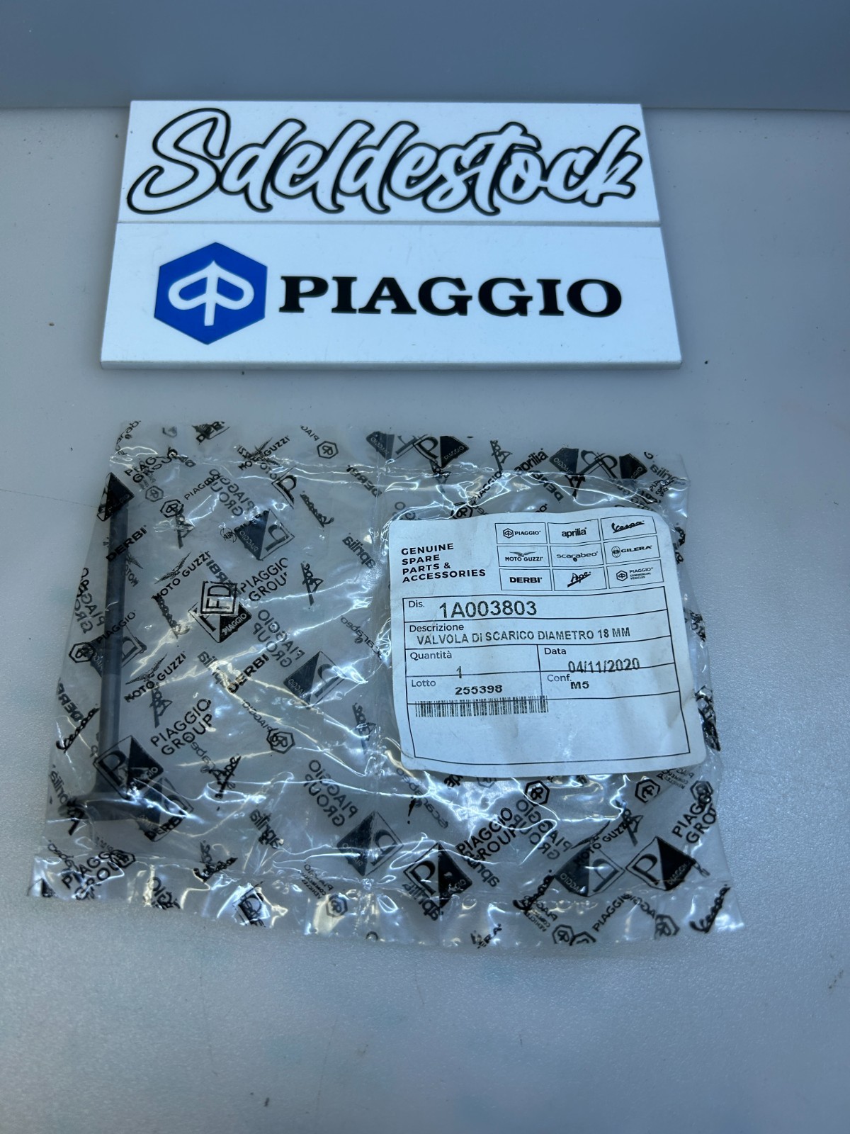 Soupape d'échappement d'origine Piaggio pour scooter Vespa Primavera 50 iGet