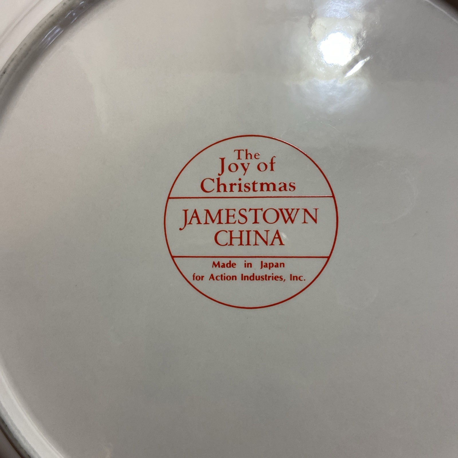 20 PC Jamestown China " The Joy of Christmas "  Dinnerware Set ~ Excellent cond!