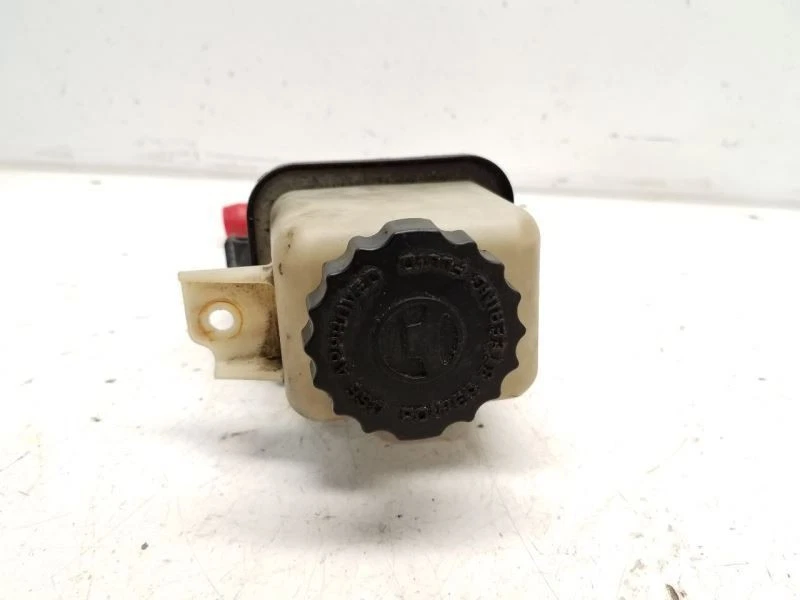 Dodge Stratus 2005 (2,7 L/sedán) depósito de dirección asistida  Foto 3 de 4