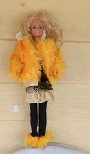 VINTAGE 1985 MAGIC MOVES BARBIE DOLL ~In Yellow Orange Furry Coat  Black & Gold 