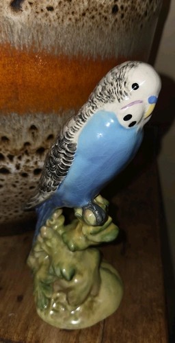 Beswick Vintage Porcelain Blue Perched Budgie Figurine No 1217