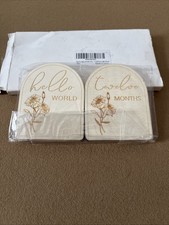 Baby Monthly Milestones Light Wood Flowers   New