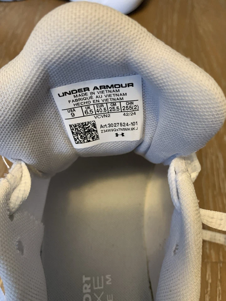 Zapatos Under Armour Infinite para mujer talla 9 Foto 2 de 4