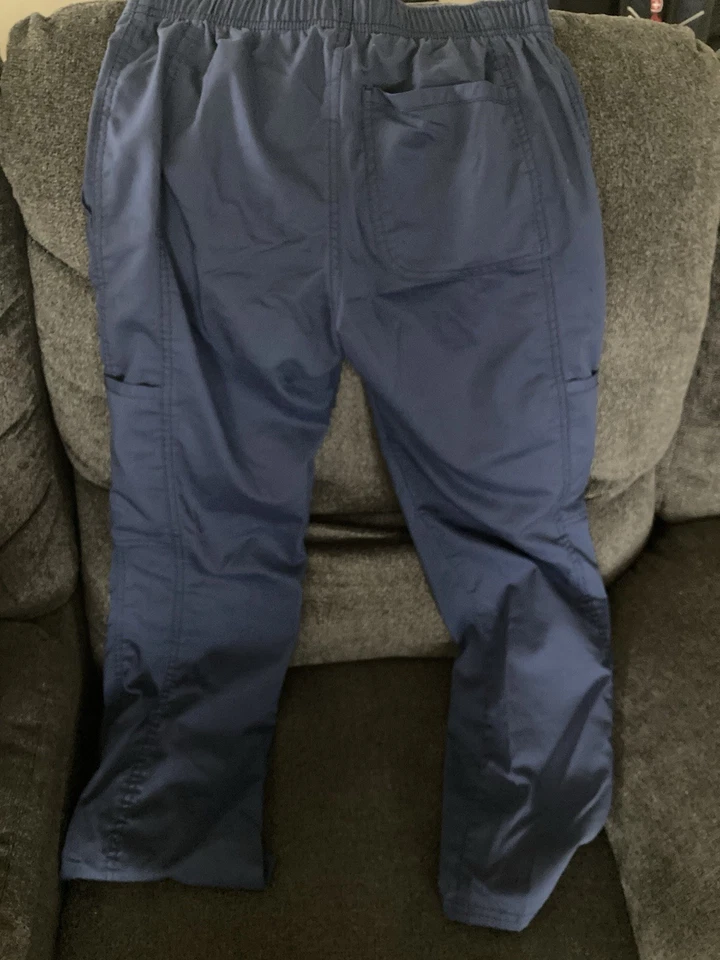 Juego Exfoliante Enfermera Cherokee Azul Marino Oscuro (2 Tops/2 Bottoms) XS Petite (Pierna Corta) Foto 2 de 4