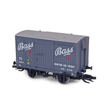 Peco TTR1300P LMS/BR 9ft WB Van Bass Brewery No.32 TT:120 Scale
