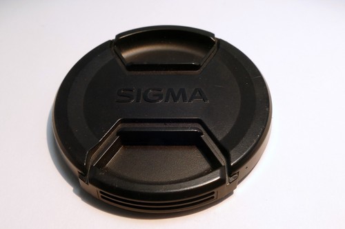 Sigma 62mm Lens Front Cap Snap on type for 105mm F2.8 EX DG OS HSM 30mm f1.4 EX - Picture 2 of 6