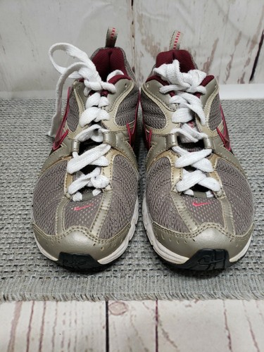 Nike Impact Zone Running Shoes Womens Size 7 Burgundy Gray 316064-261 - Picture 3 of 9