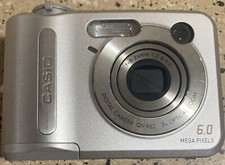 Casio QV QV-R42 6.0 MP Digital Camera - Silver 8-24mm PARTS ONLY UNTESTED