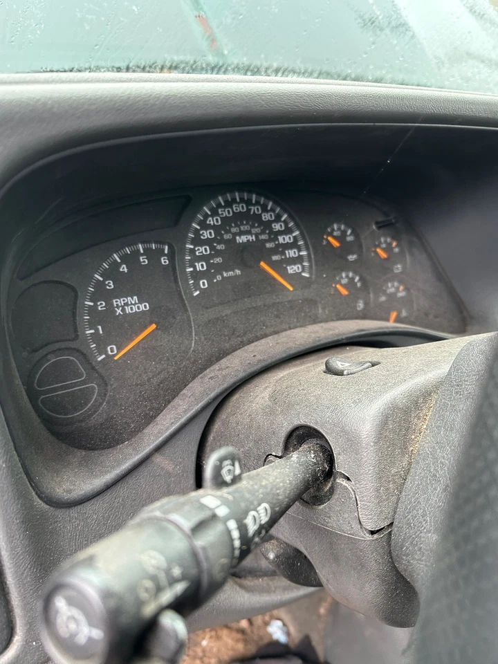 Used A/C Compressor fits: 2005 Chevrolet Silverado 1500 pickup gasoline Grade A - Image 3 of 4