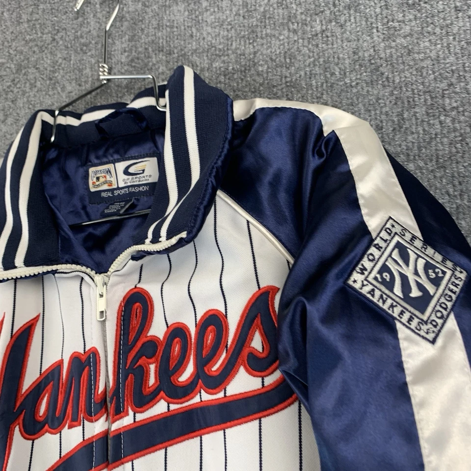 Vintage New York Yankees Cooperstown G-lll Bomber Jacket Women Size M - Image 4 of 4