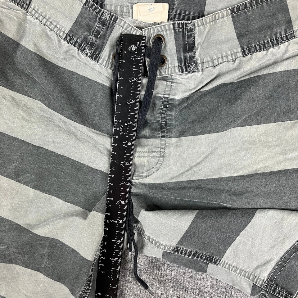 Converse One Star Shorts Mens Size 34 Gray Black Striped Casual Drawstring - Image 4 of 4