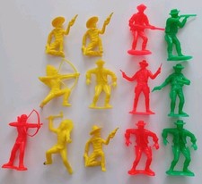 1950s-1970s molded plastin Cowboys Indians-set of 13-unbranded