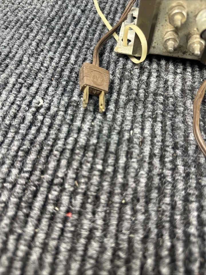 Channel Master 7036 VHF Solid State Distribution Amplifier - Image 4 of 4