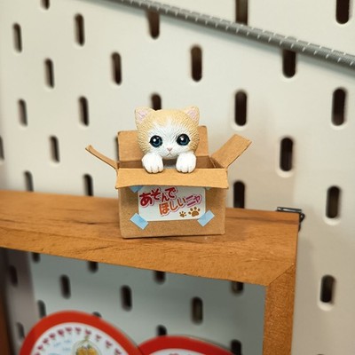 Miniature SAD KITTY CAT w CARTON BOX BEIGE 2'' Figure Dollhouse Animal Japan Toy 