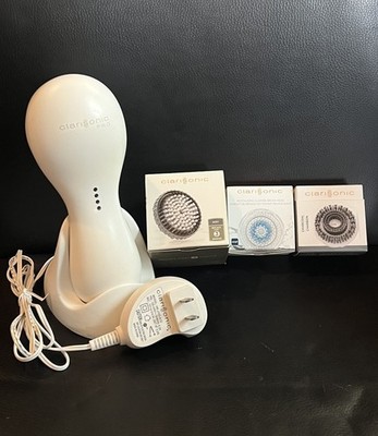 Clarisonic Pro Skin Cleansing System - Complete w/ New Extra's - FOR PARTS ONLY