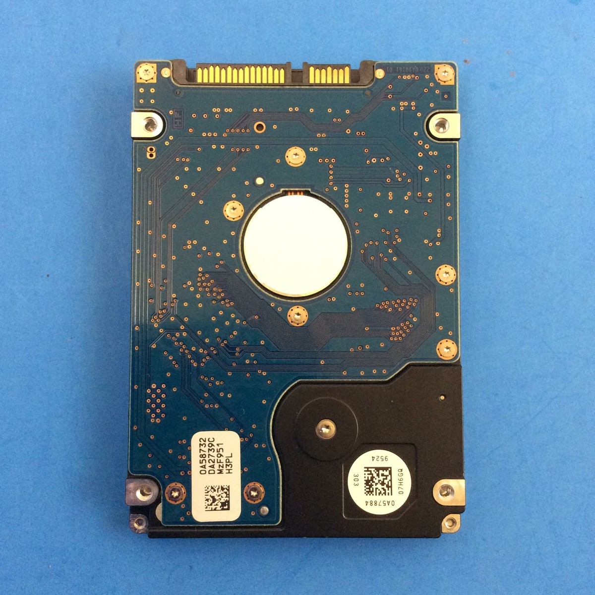 Hitachi HTS545025B9A300 P/N 0A74422 MLC DA2831 Laptop 250GB 2.5 