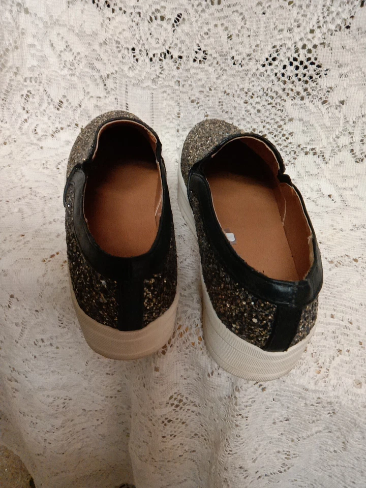 Women's Mossimmo Spark Tennis Slip On Shoes Sz 7 1/2 Gently Worn~Fun Gift~Read~ - Image 4 of 4