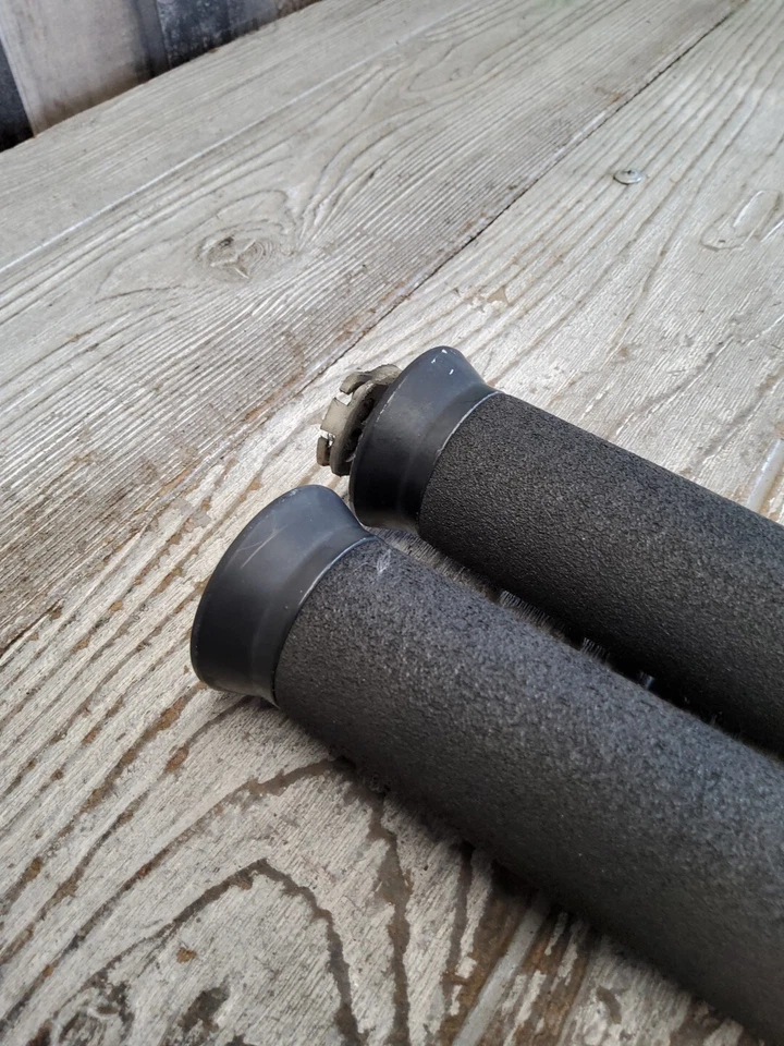 Juego de pares de empuñaduras de manillar de tubo de acelerador Honda Goldwing GL1000 1977 77 74-79 Foto 3 de 4