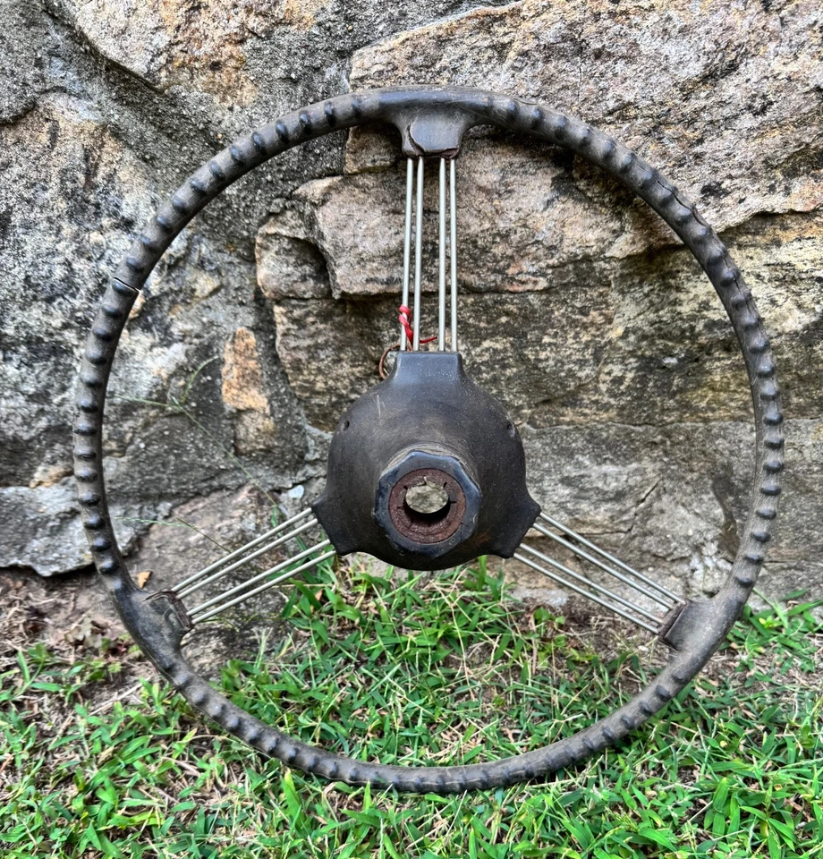 TRIUMPH TR2 TR3 TR3A STEERING WHEEL #2 - Image 2 of 4