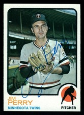 Jim Perry Minnesota Twins IP Signed Autographed 1973 Topps #385